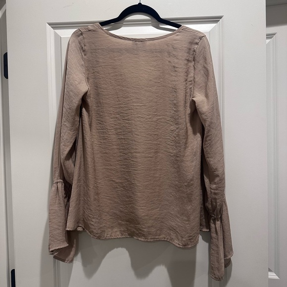 Show Me Your MuMu Women's V-Neck Blouse - Taupe - Picture 2 of 3